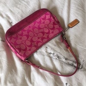 👛 COACH Hot pink logo monogram small shoulder bag